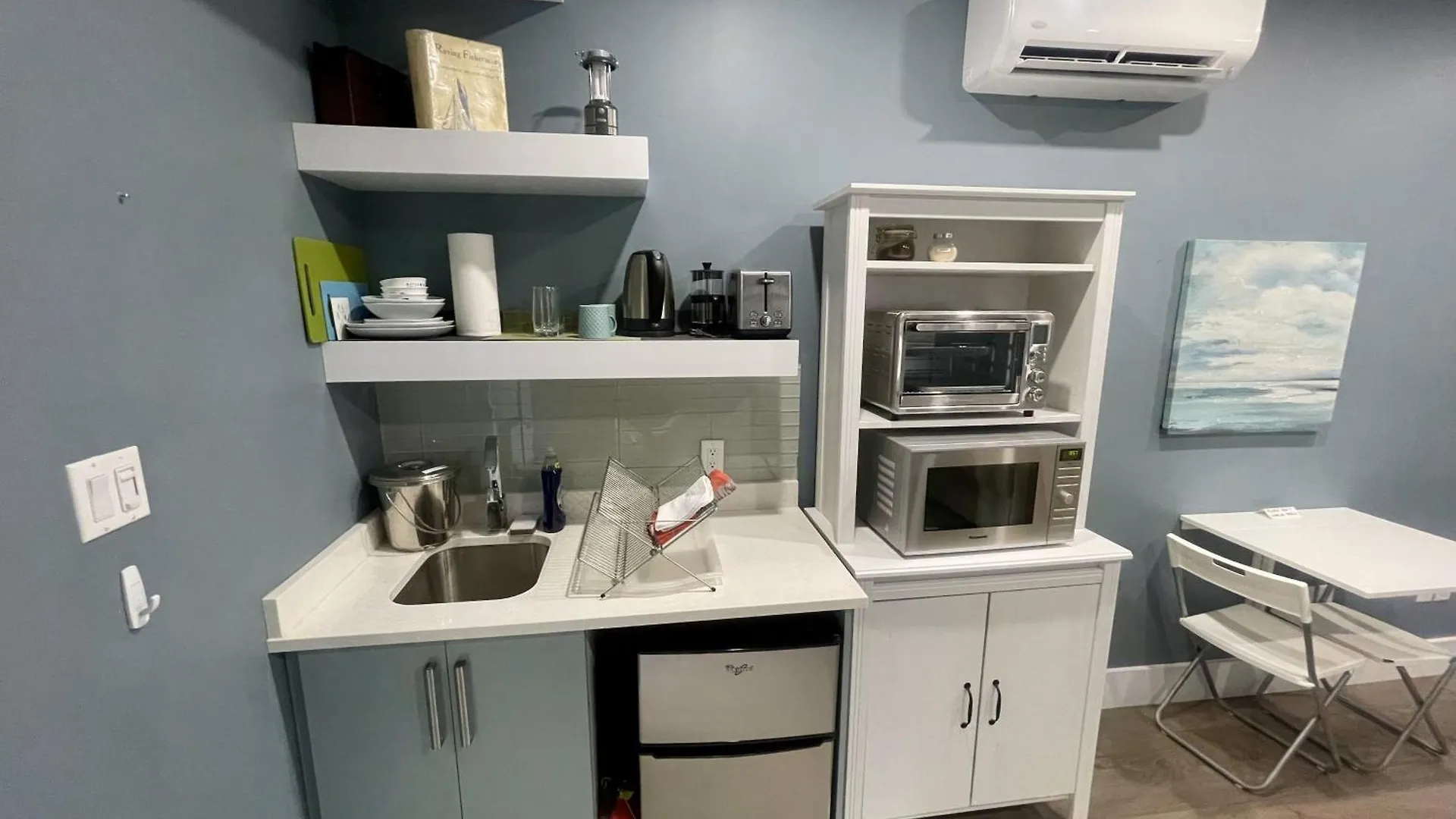 Long Lake Getaway - Quiet Accessible Suite With No Stairs / Steps Halifax