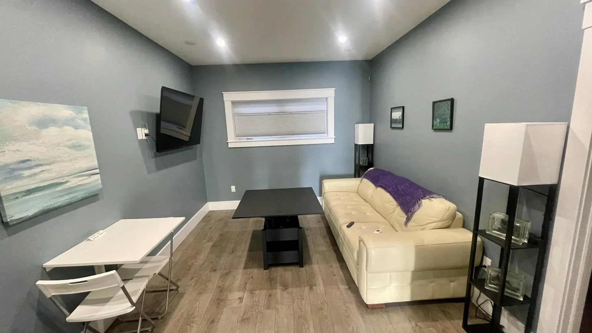 Long Lake Getaway - Quiet Accessible Suite With No Stairs / Steps contacts